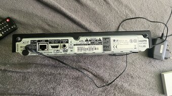 3D Blu-ray prehrávač (LG BP450) - 3