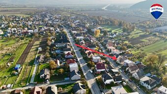 REZERVOVANÉ- Reality Pre Vás - na predaj : Priestranný dom s - 3
