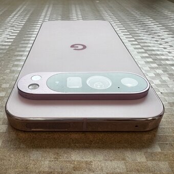 Google Pixel 9 Pro XL 16/256Gb Pink - 3