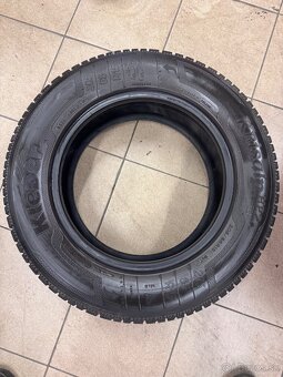 205/65r15 - 3