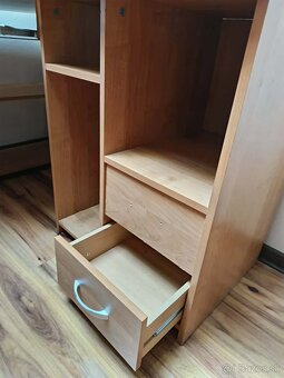 Pc rohový stolík. - 3