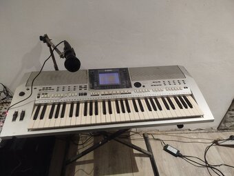 Yamaha psr s 700 - 3