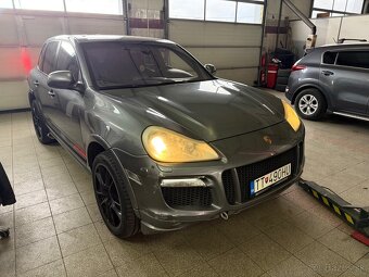 PORSCHE CAYENNE Turbo - 3