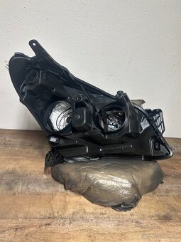 Ľavý predný svetlomet pre Opel Astra (2004–2014). - 3