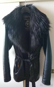 Dámsky čierny koženkový kabát MAYO CHIX - veľkosť S - 3