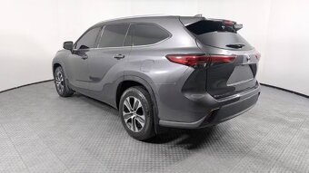 2021 TOYOTA HIGHLANDER XLE AWD 3.5V6 - 3
