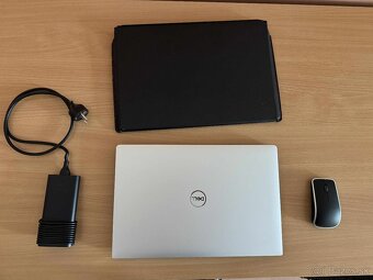 Dell XPS 15 9570 , FHD, 1TB SSD, 32GB RAM , 1050ti 4GB - 3