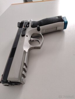 Cz shadow 1 - 3
