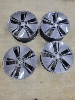 Predam orig. hlinikové disky Škoda Regulus R19 Eniaq Elroq - 3