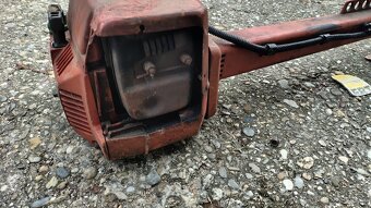 Krovinorez Husqvarna - 3