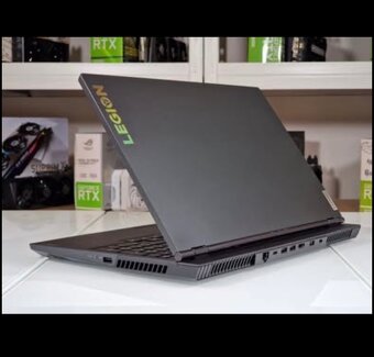 Predám výkonný herný notebook Lenovo - 3