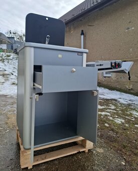 Kempingová mini kuchinka do auta - 3