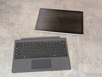 Microsoft Surface Pro 5 - Intel Core i5-7300U, 8GB/256GB - 3