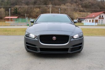 Jaguar XE 2.0 I4D Prestige AT, Nelakované - 3