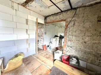 Rodinný dom s pozemkom 263 m² v obci Divina - 3