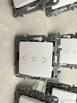 Legrand Niloe vypinace, zaliziove spinace a ramiky - 3