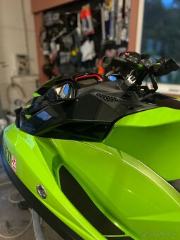 Sea-Doo RXP X 300 - 3