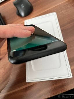 iPhone SE 2020 64GB Čierna - 3