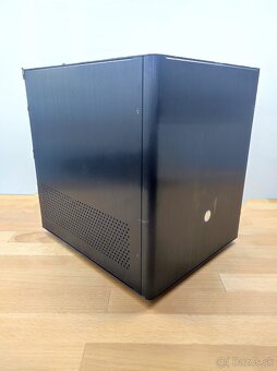 Jonsbo V4 mATX - 3