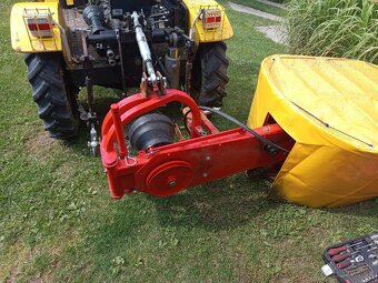Malotraktor domacej vyroby 4x4 - 3