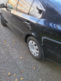 PREDÁM ŠKODA OCTAVIA TOUR1,6 BENZIN r2011 KÚP. NA SLOV . - 3