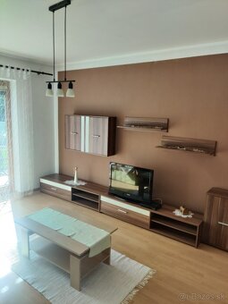 🏡 Na predaj: väčší poschodový rodinný dom – Spišské Vlachy - 3