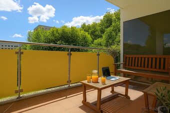 Máte všade blízko 2-izbový byt, XXL balkón, parking, i - 3