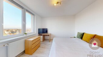 ZREKONŠTRUOVANÝ 3-IZBOVÝ BYT (74 m2) S BALKÓNOM, PIVNICOU, 2 - 3