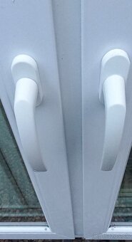 Predám použite dvojkrídl.okna 205x139 3sklo 205x152 ,118x145 - 3