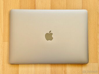 MacBook Air 13", typ A1932, Výdrž batérie 6 hod. - 3