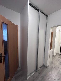 Vstavaná skriňa - 3