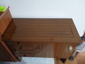 Šijací stroj Veritas - 3