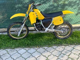 Suzuki rm 125 r.v 1985 - 3