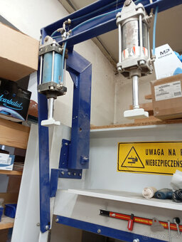 Bočny prítlak k lisu - 3