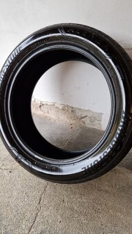 Bridgestone Alenza 001 235/50 r20 - 3