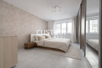 ✨ Moderné bývanie v centre mesta s dvomi balkónmi ✨ - 3