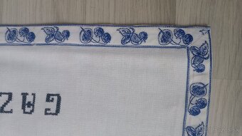 Vyšívaná nástenná dekorácia - 3