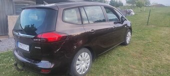 Opel Zafira Tourer - 3