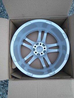 Alu 5 x 100 R 17 + letné 205/40 R 17 PIRELLI. - 3