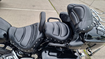 Yamaha XVZ 1300 Royal Star Venture - 3