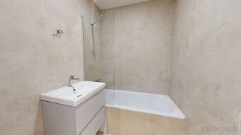Na predaj 2i byt 50m2 + 4m2 lodžia, kompletná rekonštrukcia - 3