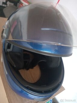 Predam prilbu zn.Schuberth.. - 3