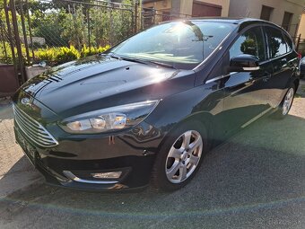 Ford focus hatchback Titanium - 3