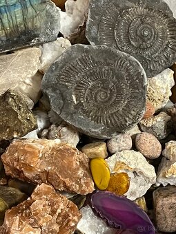 Krasne minerálne kamene a drahokami - 3