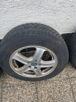 Kolesá 5x100 s celoroč. pneu 195/65 R15 zo Škoda Octavia I - 3