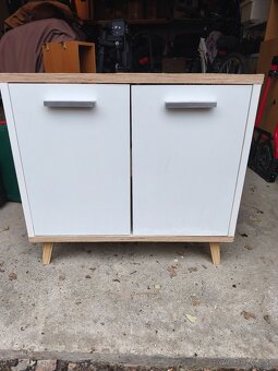 Skrinka pod umývadlo - 3