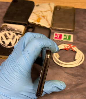 Apple iPhone X 64 GB Space Gray / nová batéria - 3