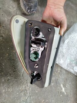 Predam zadné svetlá na BMW X5 e53 - 3