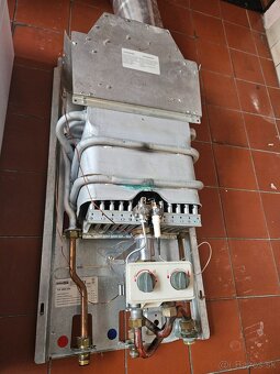 Predám prietokovy ohrievac Mora - 3