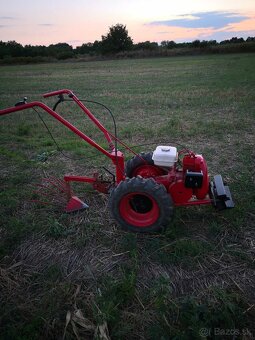 Predám záhradný malotraktor s príslušenstvom - 3